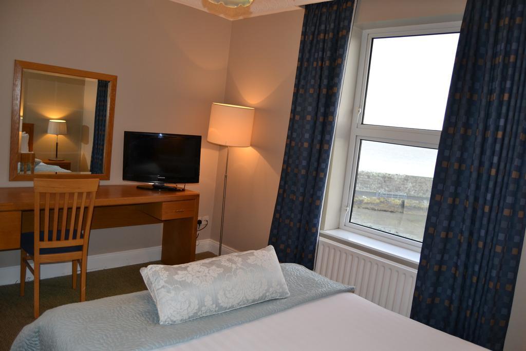 The Beach Hotel Mullaghmore Quarto foto